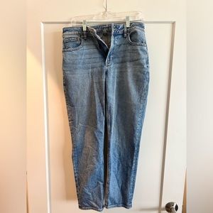 American Eagle highest rise mom Jean size 8